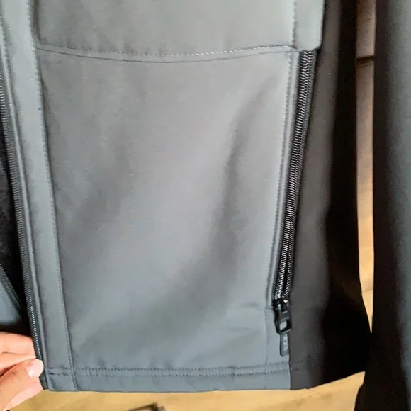 Tumi Jacket - Picture 5 of 6